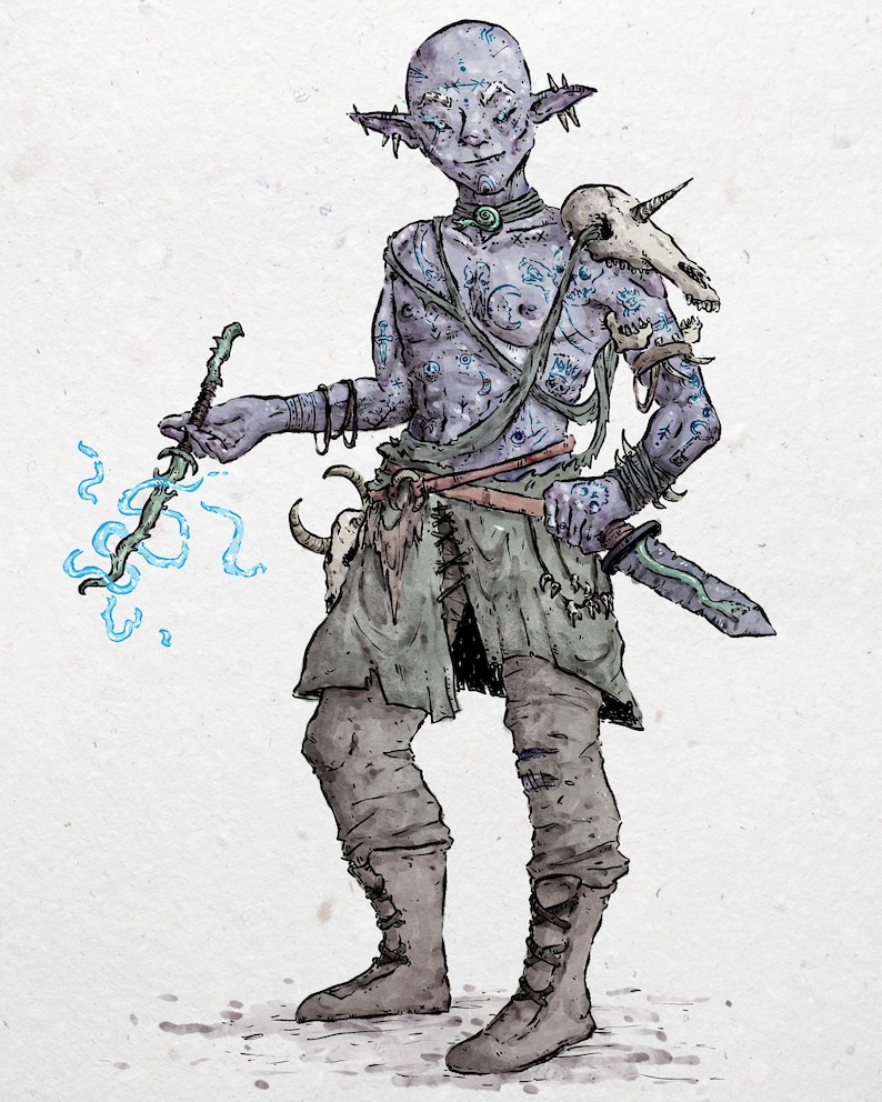 Puede incluir: Ilustraci&oacute;n de una criatura humanoide con piel azul y orejas puntiagudas. El personaje lleva tatuajes, una hombrera de hueso y sostiene un bast&oacute;n azul brillante y una espada. Ropa desgarrada, botas y taparrabos.