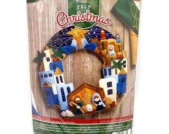 Town of Bethlehem Felt Applique Christmas Wreath Kit Beaded Sequins Nativity