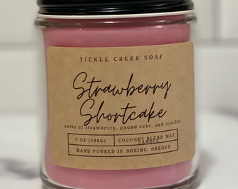 Kaars Strawberry Shortcake Candle Housewarming Gift Vegan Candle Handgegoten handgemaakt cadeau voor haar Moederdag Cadeau Kokosnoot Abrikozenwas