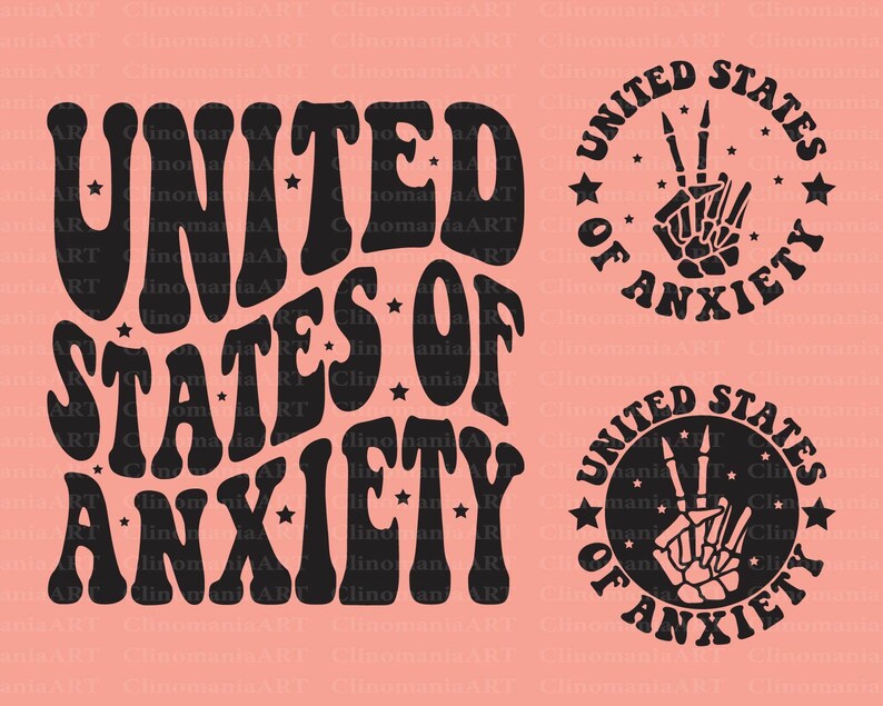 Peut inclure: Conception graphique en noir et blanc avec le texte "United States of Anxiety" dans une police de caract&egrave;res r&eacute;tro. Le design pr&eacute;sente une main squelettique faisant un signe de paix.