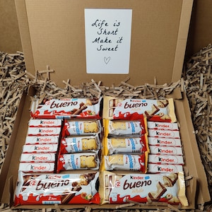 Coffret cadeau personnalisé panier de chocolats Kinder - Anniversaire, Saint-Valentin, Je pense à vous | avec message de carte personnalisé