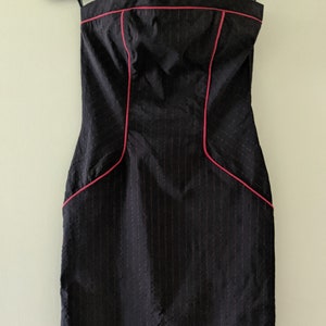 Vintage Y2K XS / XXS pinstripe seersucker strapless mini short dress fitted sexy formal bodycon evening event striped tube stretchy mobwife