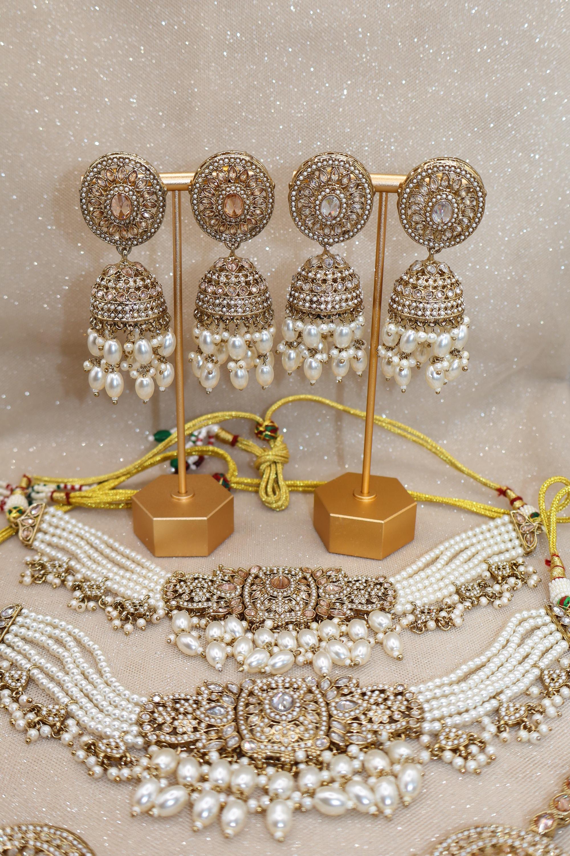White Clear & Gold Chocker Necklace and Earrings/tikka Set / Bride