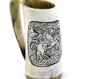 Viking Warrior Tasse en corne gravée à la main -100% authentique corne de bière Tankard | Viking Cadeau Cadeau Tasses de mariage | Personnalisation gratuite