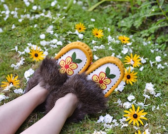 Moccasins Women Handmade beaded moccasins with Intricate bead-work and artificial fur | Genuine Leather