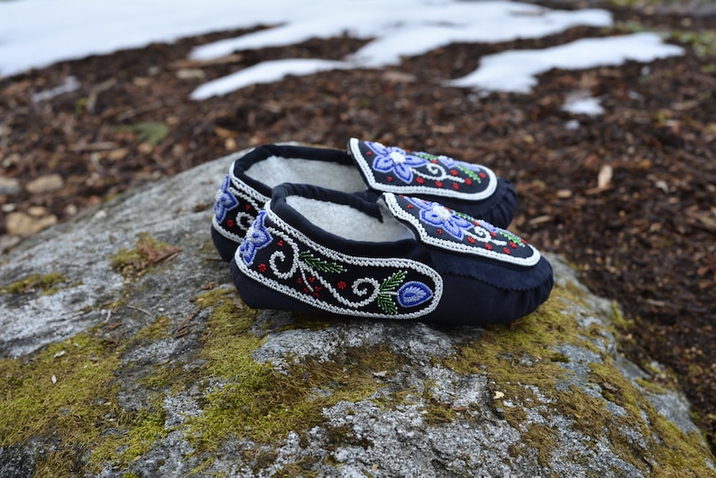 Moccasins Handmade beaded moccasins with Intricate bead-work Genuine Leather image 8