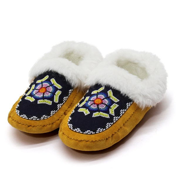 Genuine Leather Beaded Moccasins Handmade beaded moccasins with Intricate bead-work and Fux Fur