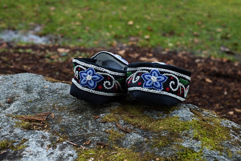 Moccasins Handmade beaded moccasins with Intricate bead-work Genuine Leather image 9