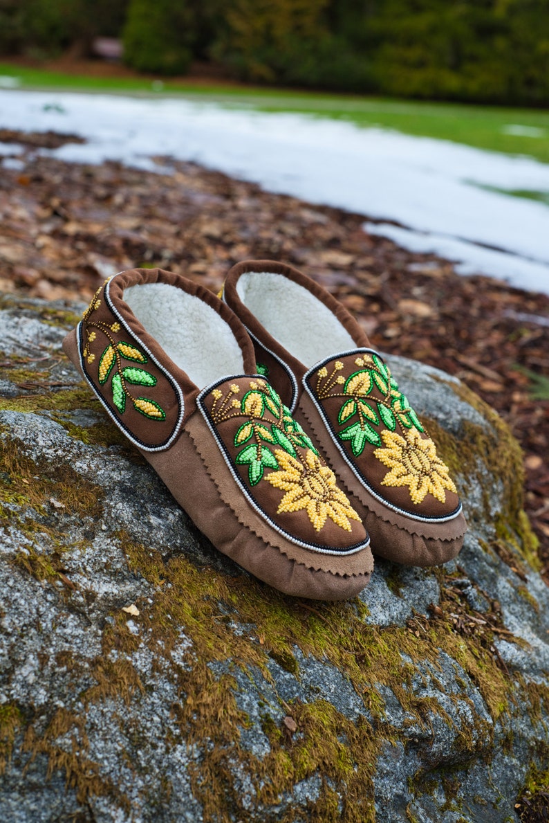 Moccasins Handmade beaded moccasins with Intricate bead-work Genuine Leather image 3