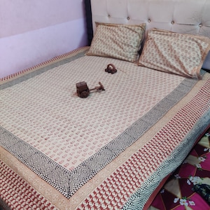 Hand Block Printed Cotton Bedsheet With Pillow Covers/ Queen Size Bedding Set/ 90 X 108&#39;&#39; Inches Printed Indian Bedding Set/ Bedspread
