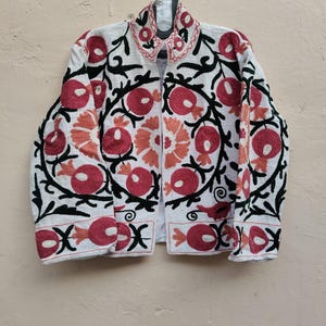 Hand bestickte kurze Suzani Jacke Klassische Jacke Robe TNT Suzani Jacke & Winterjacke