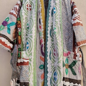 Cutwork Kantha Jacket, Winter Wear Handmade Kantha Jacket Coat, Women Wear kantha Jacket, Kantha Kimono Robe, Mom&#39;s Gift, Christmas Gift