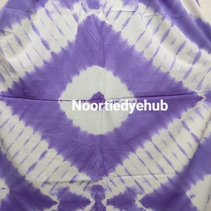 Handgemachter Batik, NigerianIscher Adire, afrikanischer Baumwollstoff, Lila und Blau Krawatten und Färbestoff, Adire / Batik, Schneider stoff.