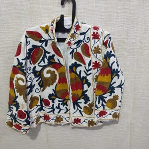 Handmade Suzani Embroidery Jacket, Winter Wear Jacket Coat, Womens Coat, Suzani Short Jacket, TNT Fabric Suzani Jacket, Robe, Gift For Her