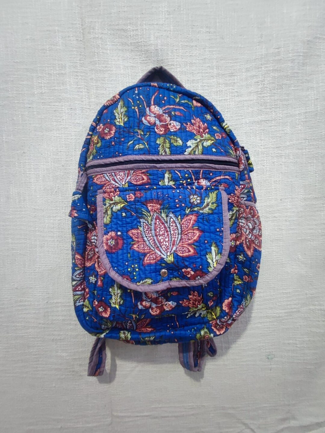 Handmade Floral Cotton Patchwork Backpack: Bohemian Travel  display picture 1