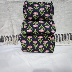 Borsa per il trucco in cotone trapuntato, borsa per cosmetici, fatta a mano, borsa da toilette, regalo ideale, piccola borsa da lavaggio per donna, stampa a blocchi, custodia per giocattoli