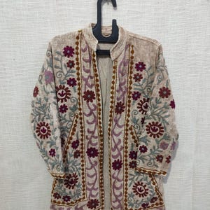 Handmade Suzani Embroidery Jacket, Winter Wear Jacket Coat, Womens Coat, Suzani Short Jacket, TNT Fabric Suzani Jacket, Robe, Gift For Her