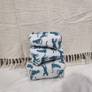 Borsa per il trucco in cotone trapuntato, borsa per cosmetici, fatta a mano, borsa da toilette, regalo ideale, piccola borsa da lavaggio per donna, stampa a blocchi, custodia per giocattoli