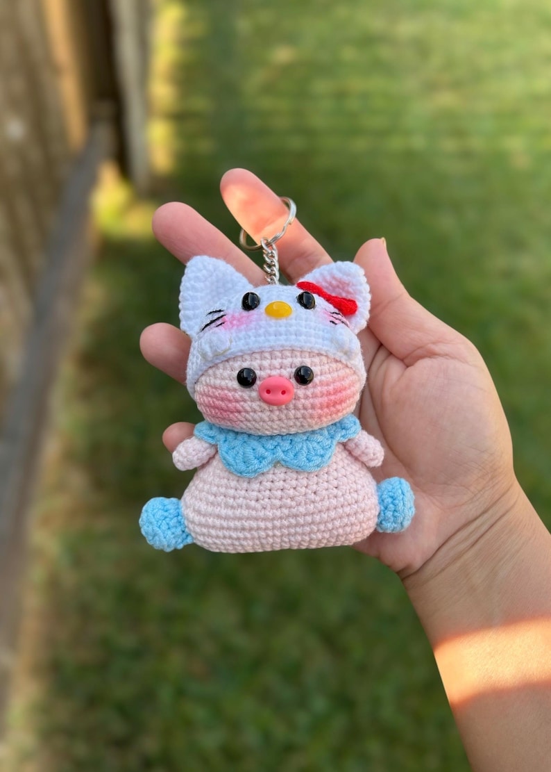 Crocheted Hello Kitty Plushie: Handmade Amigurumi Gift Pig kitty