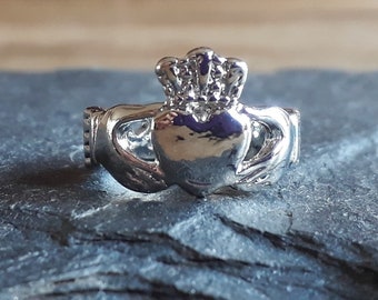 anello Claddagh