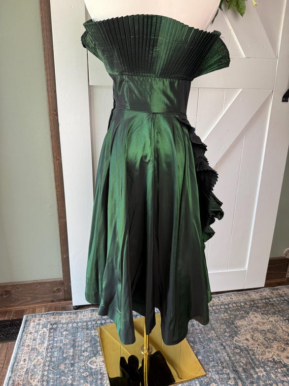 Vintage 1950s Rare Ceil Chapman Dark Jade Green Silk Taffeta Pleated Trim Cocktail Special Occasion Dress Fit Flare - Etsy Vintage 1950s Rare Ceil Chapman Dark Jade Green Silk Taffeta Pleated Trim Cocktail Special Occasion Dress Fit Flare - Etsy