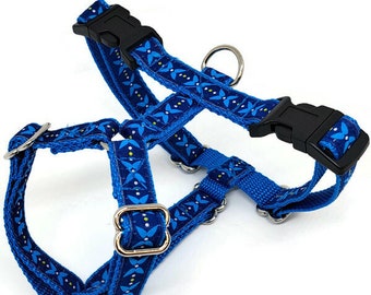 Lead harness - dog harness - adjustable - mini to medium sized dogs - flower blue