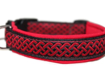 Dog collar Celtic knot red - padded - optionally with leash -