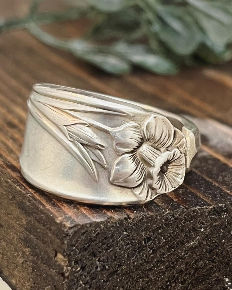 Vintage DAFFODIL Spoon Ring, Silverware Spoon Ring, March Birth Flower ...