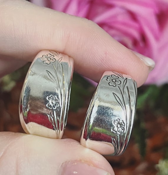 Springtime Spoon Ring, Upcycled Jewelry, Wrap Around Spoon Ring, Silverware Ring, Spring Jewelry, Flower Ring, Eco Friendly Fashion, Spoonie