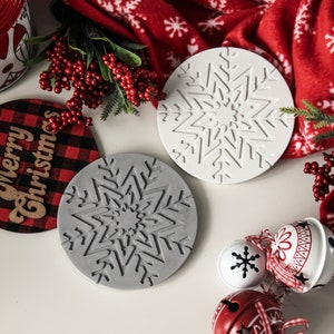 Christmas Snowflake Concrete Ornament Coaster, Candle Tray, Perfume Coffe Jewelry Dish, Christmas Table Home Decor Idea, Birthday Gift Idea image 1