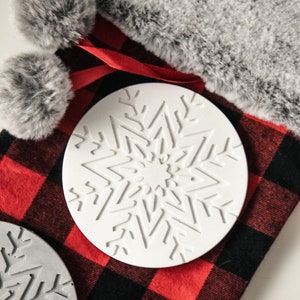 Christmas Snowflake Concrete Ornament Coaster, Candle Tray, Perfume Coffe Jewelry Dish, Christmas Table Home Decor Idea, Birthday Gift Idea image 8