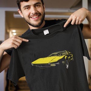 Classic Car Shirt featuring Yellow 71 Pantera , 1971 De Tomaso Pantera Men&#39;s classic tee