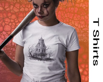 Creepy Haunted House Unisex Jersey Tee versión de camiseta ligera, camiseta con temática de Scary Halloween. ¡ENVÍO GRATIS!