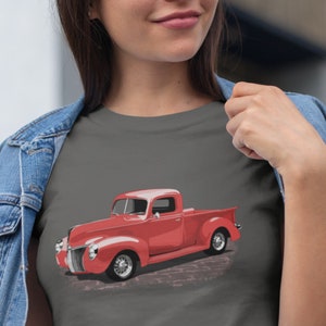 Klassisches T-Shirt mit einem roten 40 Ford LKW - Vintage 1940 Ford Pick-up