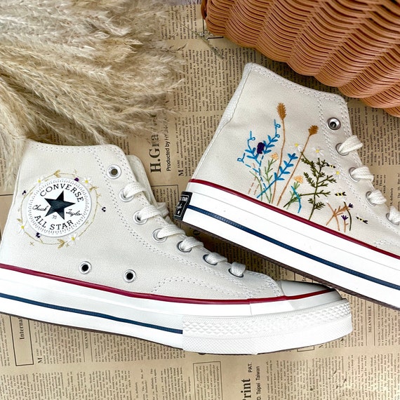 Actief Vooruitgang wekelijks Embroidered Butterfly Converse/ Converse Custom Sun Flower - Etsy