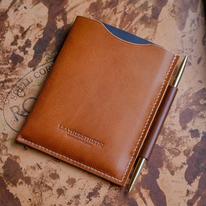 Housse en cuir pour ordinateur portable, Bloc-notes au tannage végétal, Journal en pleine fleur, Pochette élégante et fine, Cadeau personnalisé spécial pour papa, Design épuré