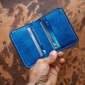 Portefeuille à deux volets en cuir de qualité supérieure, porte-cartes en cuir personnalisé, luxueux porte-billets en cuir de vachette, cadeau pour lui, livre de poche en peau, double volet