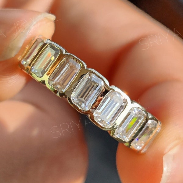 Emerald Cut Moissanite Full Eternity Band, Emerald Diamond Anniversary Band, Bezel Set Promise Band, Unique Stackable Bridesmaid Gift Band