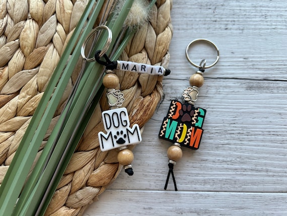 Dog Mom Schlüsselanhänger, Schlüsselanhänger personalisiert, Schlüsselanhänger Perlen, Hund Schlüsselanhänger