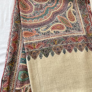 Handloom Pashmina Shawl: Ivory Cashmere with Hand Embroidery