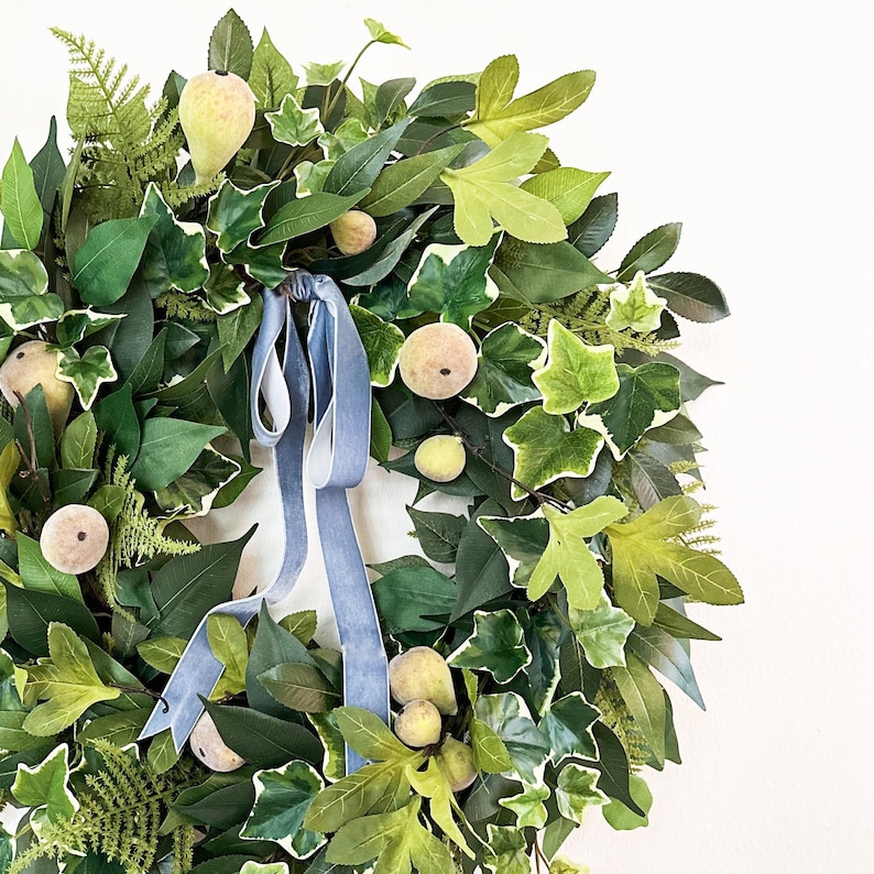 Spring Fruit Wreath with Blue Velvet Bow for Front Door Decor, Everyday Faux Greenery Wreath w/ Figs, Year Round Wreath w/ Ferns and Ivy image 6