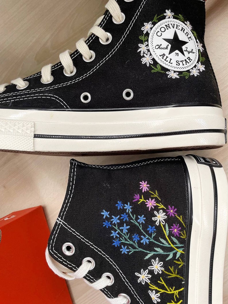 Daisy Flowers Embroidery Converse Hand Embroidery Flowers Etsy
