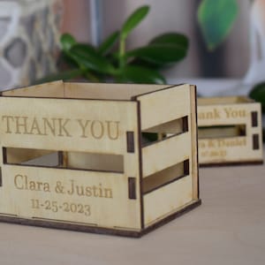 Personalized Mini pot for succulent, rustic wedding favors, wooden casing for succulents, wooden mini box for succulents, thank you favors image 5