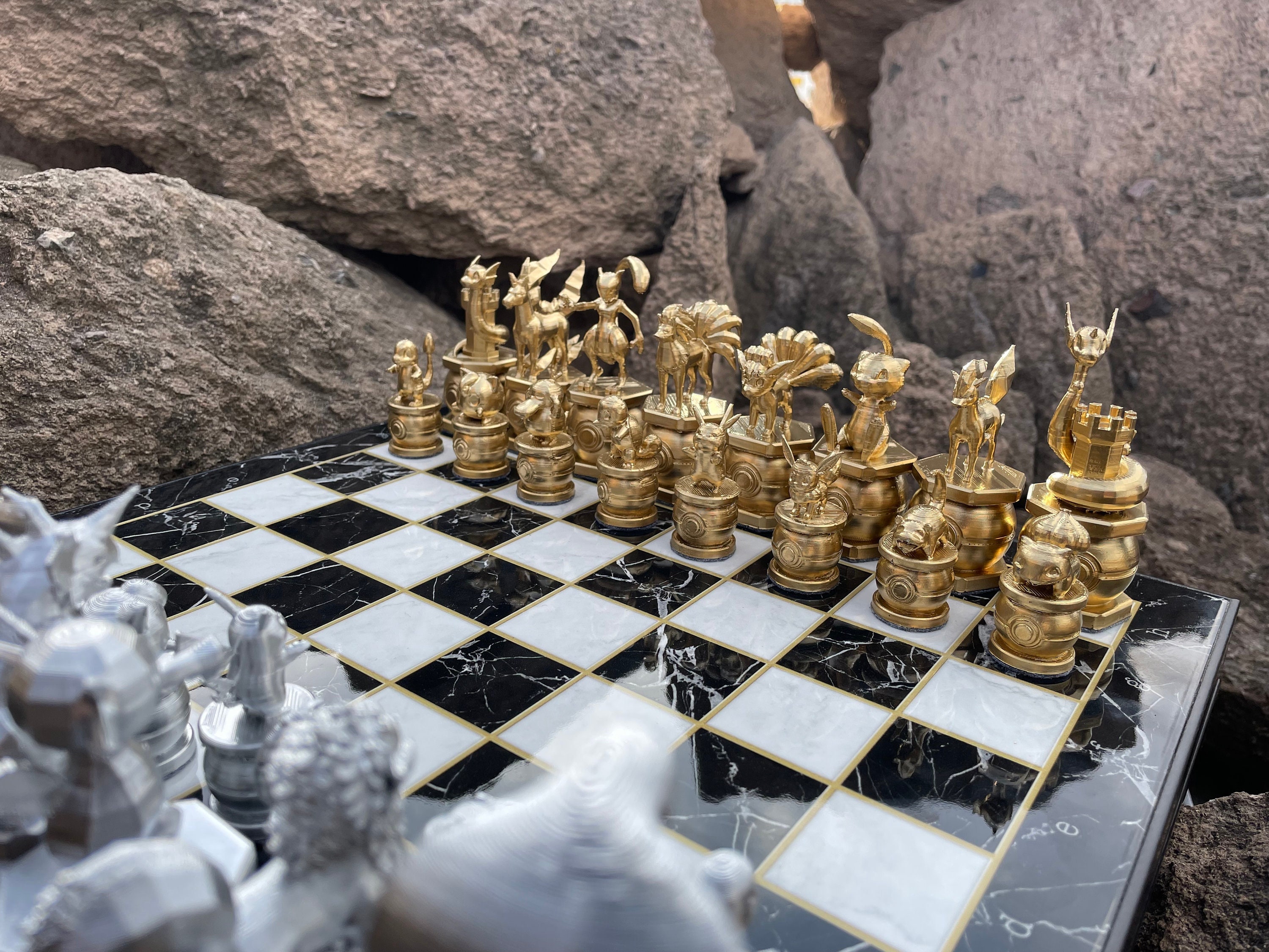Xadrez de madeira inspirado em 'Game Of Thrones' é um xeque-mate nos fãs da  série