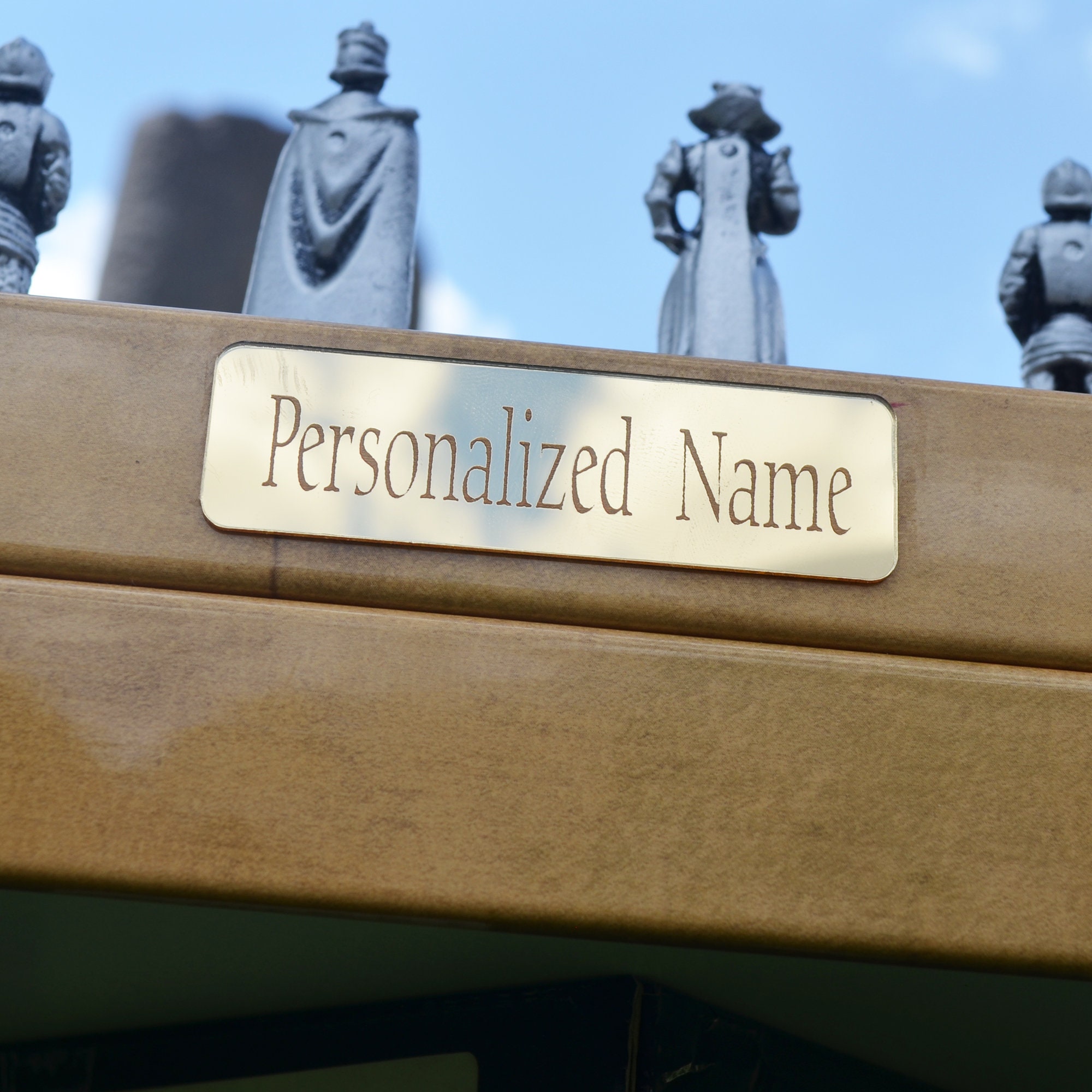 Metal Gift Chess Set With Chessboard - Personalized Name Plate ...