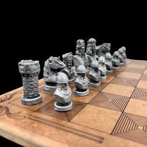 Metal Greek Roma Knight Chess Set With Chess Board Chevalier Chess Set ...