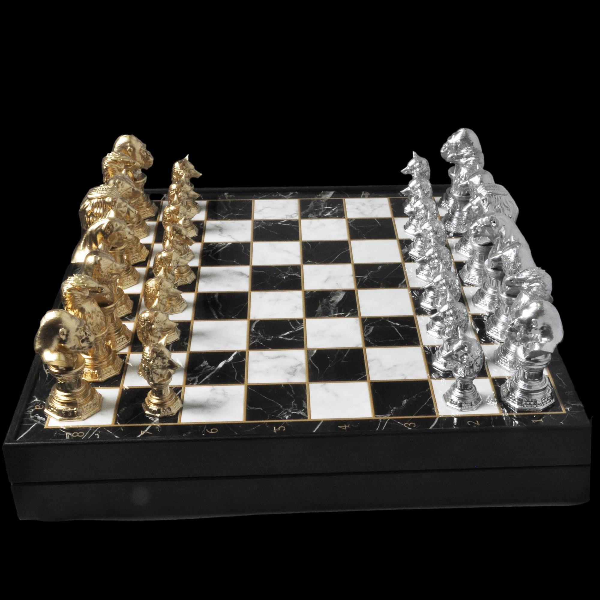 森の動物たちをモチーフにしたチェスセット（チェス盤付き）動物チェス