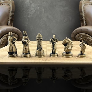 Metal Greek Knight Chess Set with Wooden Board - Paladin Figure