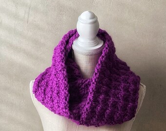Handmade Chunky Crochet Wool Blend Infinity Scarf in Berry