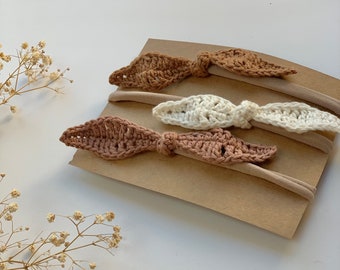 Opaska na głowę kokarda neutralne akcesoria do włosów kokarda do włosów dla dziewczynki prezent opaska na głowę dla dziecka prezent na baby shower kokarda na szydełku rekwizyt do fotografii
